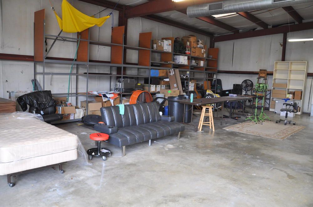 Office-Retail and Warehouse on Hixson PIke: 5424 Hixson Pike, Hixson, TN 37343